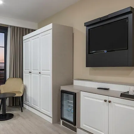 Garner - Airport Arnavutkoy By Ihg Otel