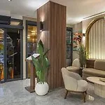 Garner - Airport Arnavutkoy By Ihg 4* Stambuł