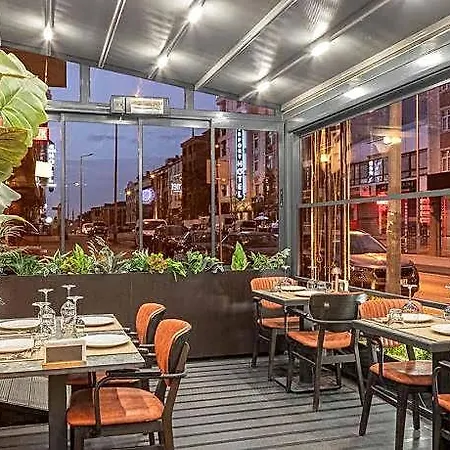 Garner - Airport Arnavutkoy By Ihg 4*