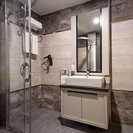 Hotel Garner - Airport Arnavutkoy By Ihg