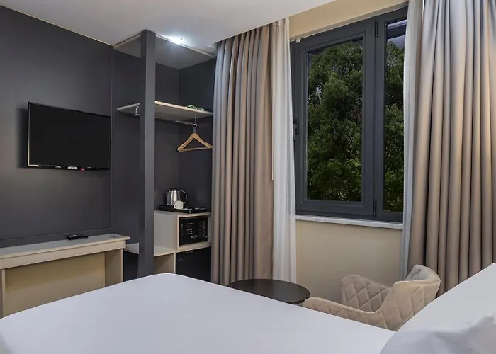 Garner - Airport Arnavutkoy By Ihg 4*