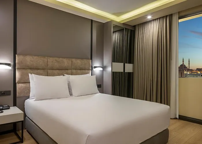 Garner - Airport Arnavutkoy By Ihg 4*