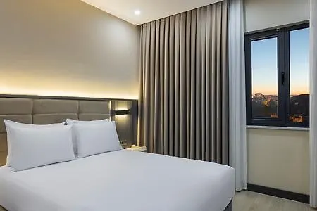 Hotel Garner - Airport Arnavutkoy By Ihg 4*