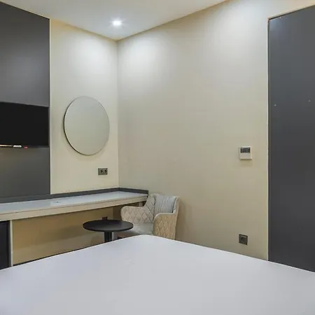 Garner - Airport Arnavutkoy By Ihg 4* Стамбул