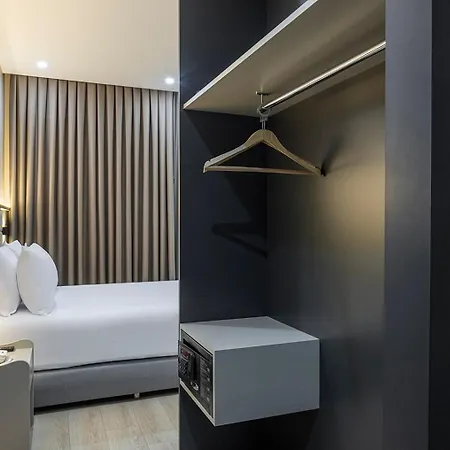 Отель Garner - Airport Arnavutkoy By Ihg Стамбул